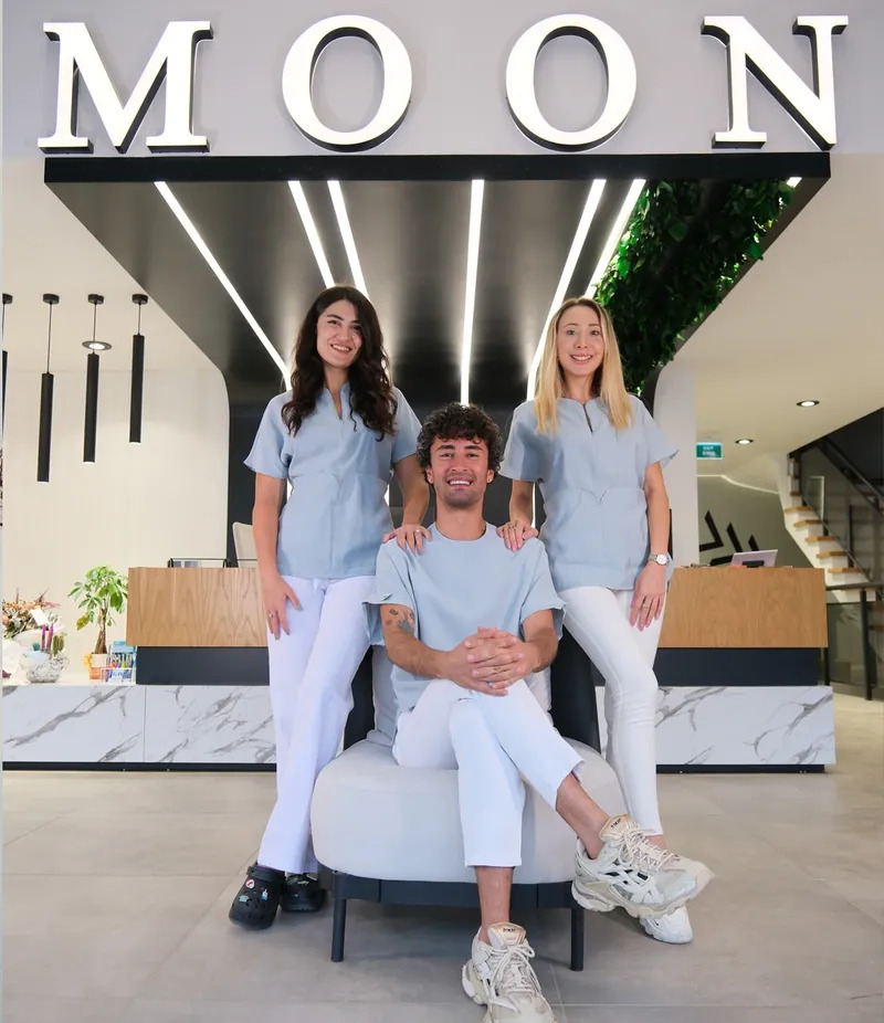 Moon Smile Clinic Şirket Hayatı