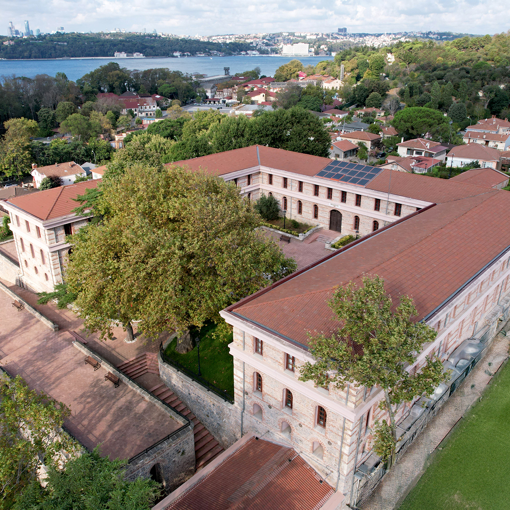 Bezmialem Vakıf Üniversitesi Şirket Hayatı