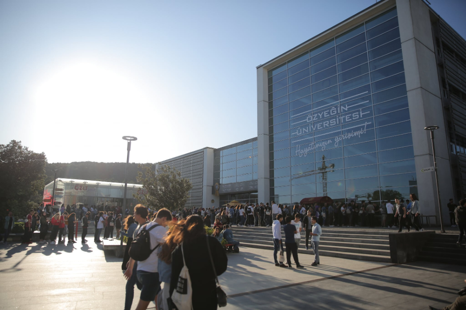 Özyeğin Üniversitesi Şirket Hayatı