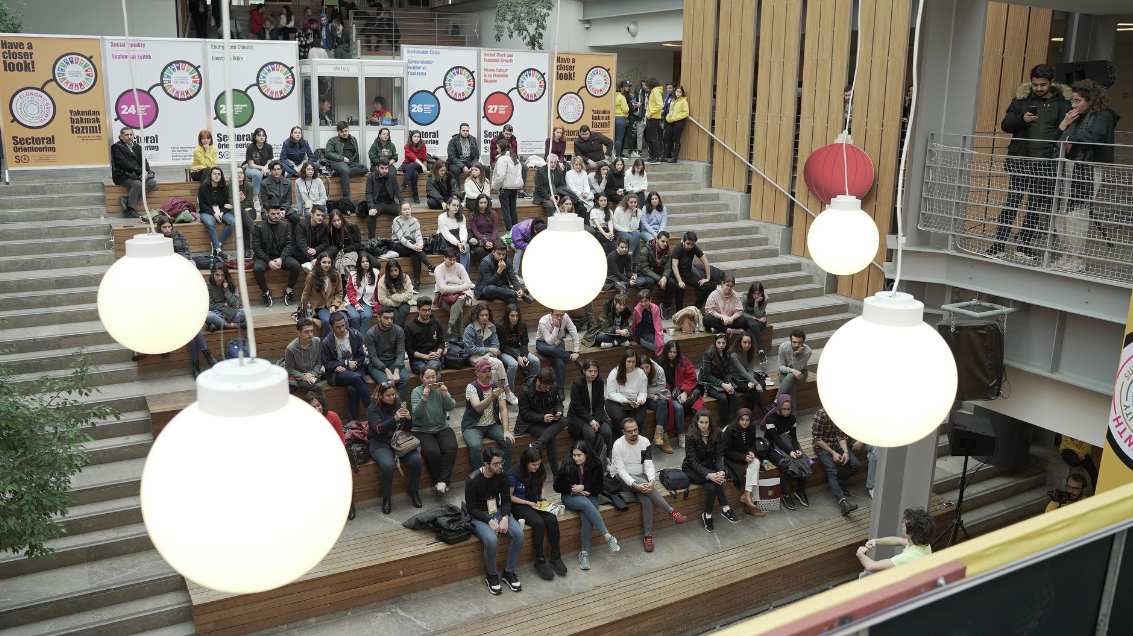 Özyeğin Üniversitesi Şirket Hayatı