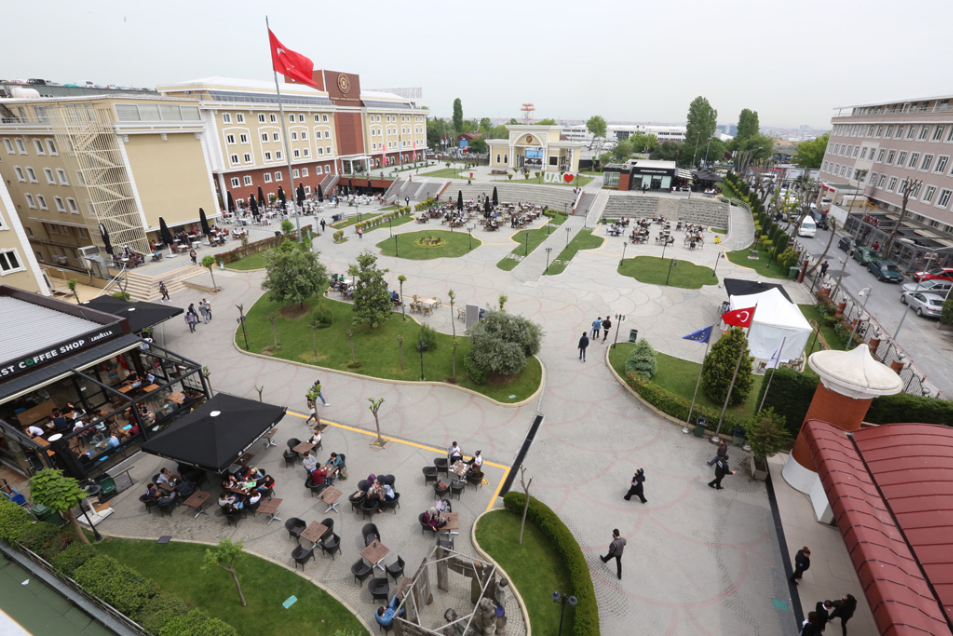 İstanbul Aydın Üniversitesi Kampüs