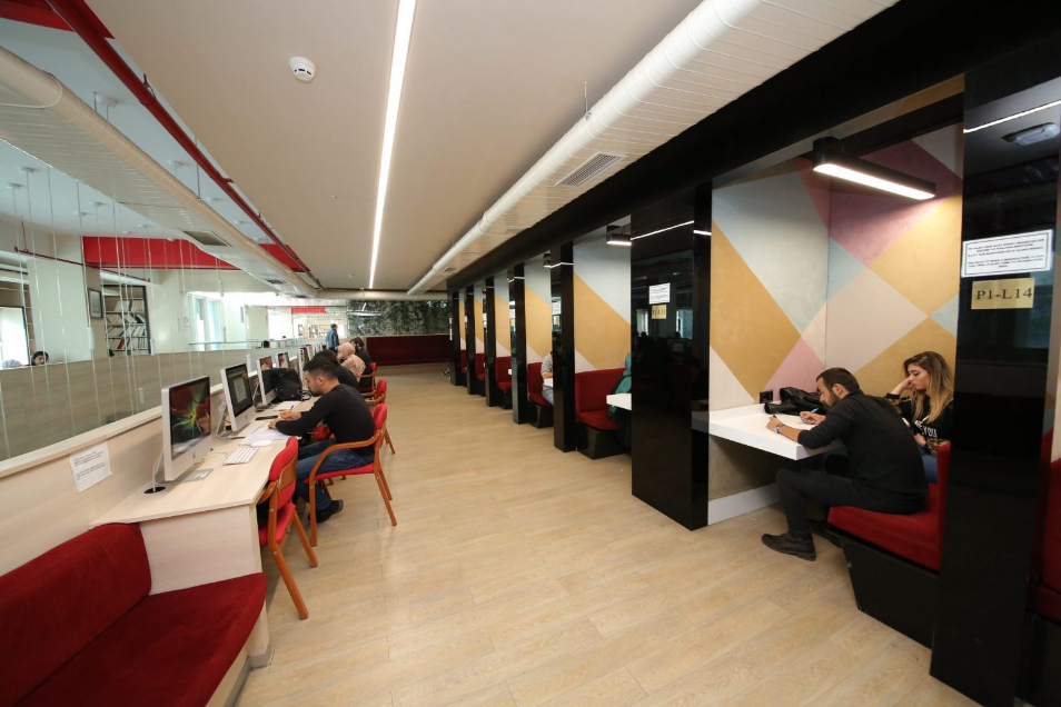 İstanbul Aydın Üniversitesi Kampüs