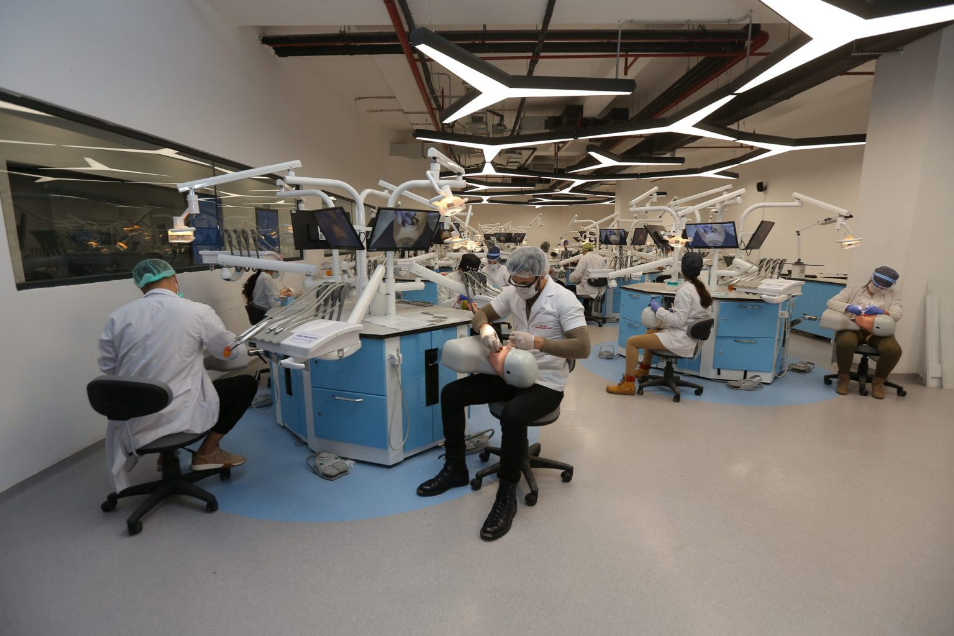 İstanbul Aydın Üniversitesi Kampüs