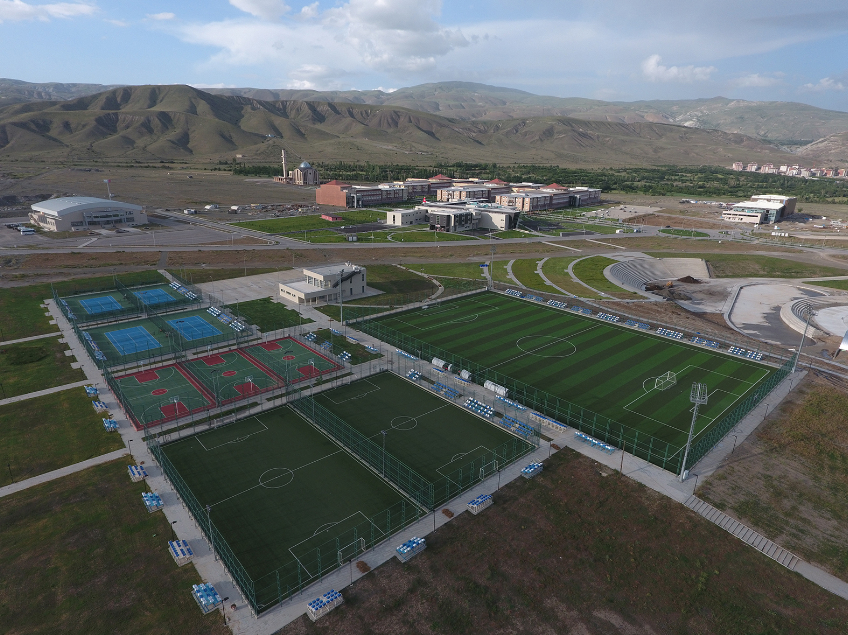 Erzincan Binali Yıldırım Üniversitesi Kampüs