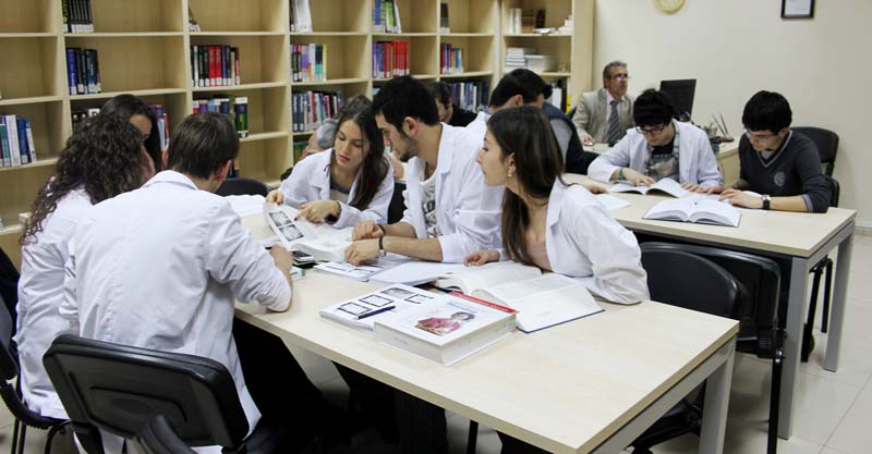 İzmir Katip Çelebi Üniversitesi Kampüs