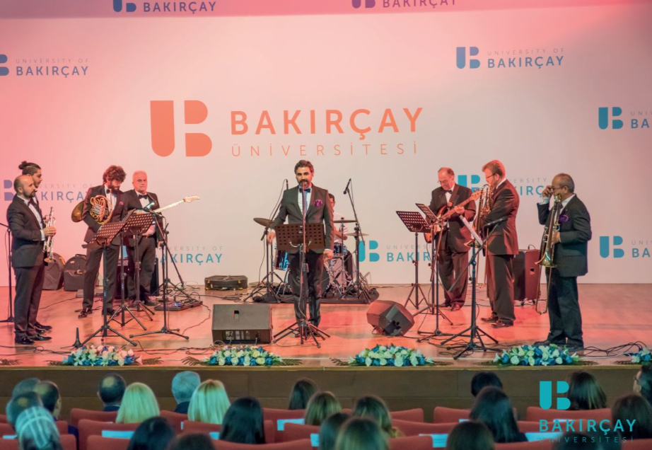 İzmir Bakırçay Üniversitesi Kampüs