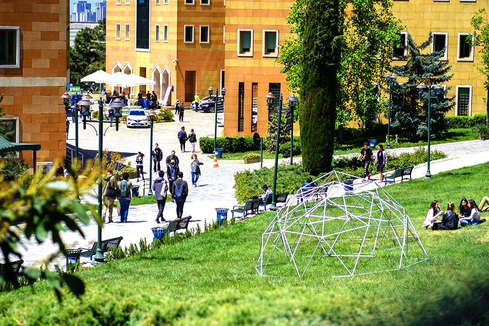 Yeditepe Üniversitesi Kampüs