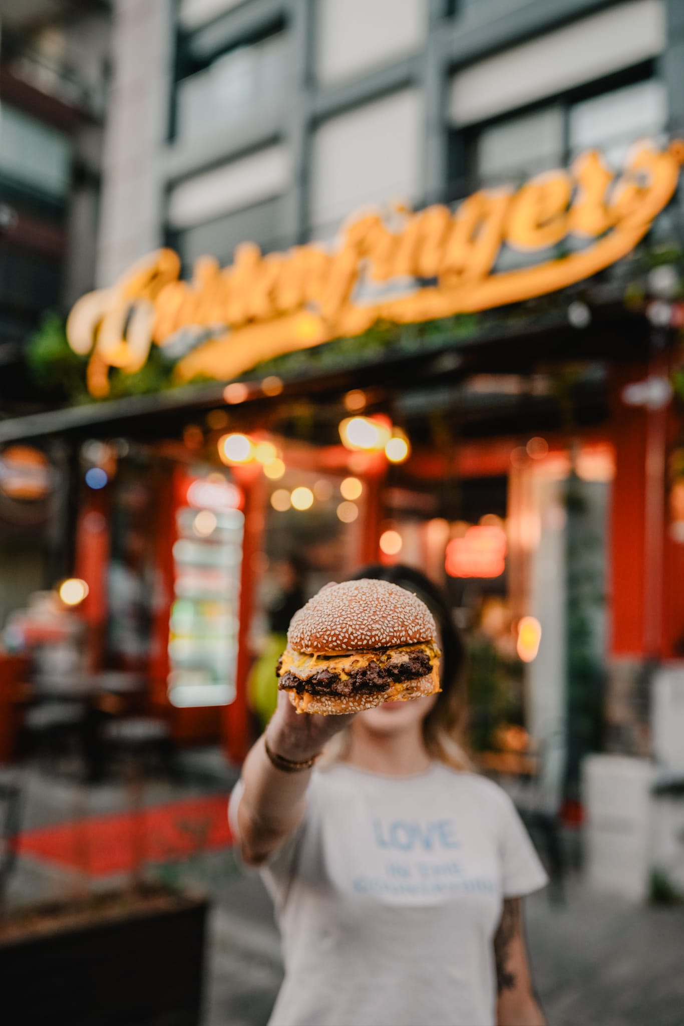 Goldenfingers Burger & Cheesesteak Şirket Hayatı