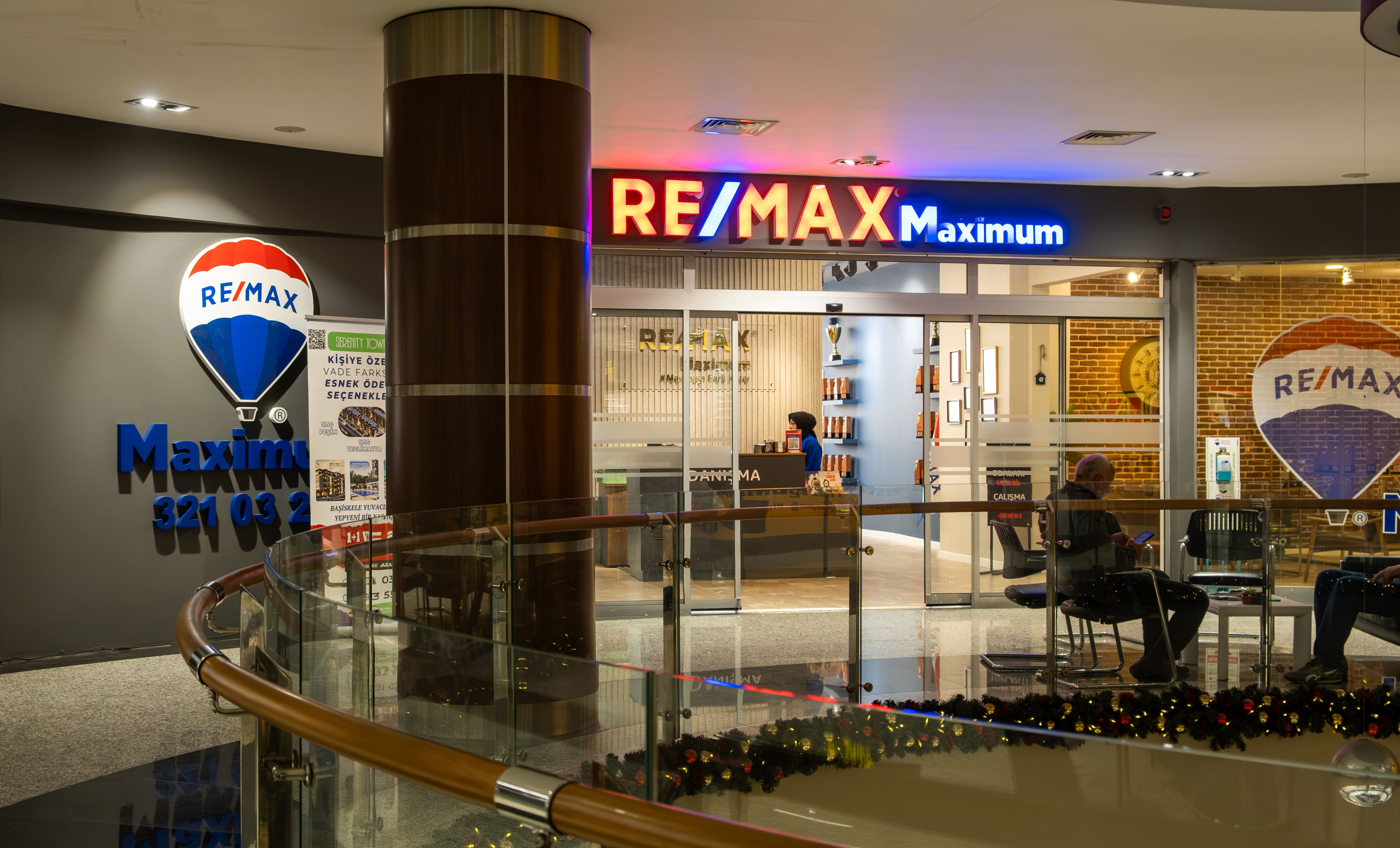 Re/Max Maxımum Şirket Hayatı