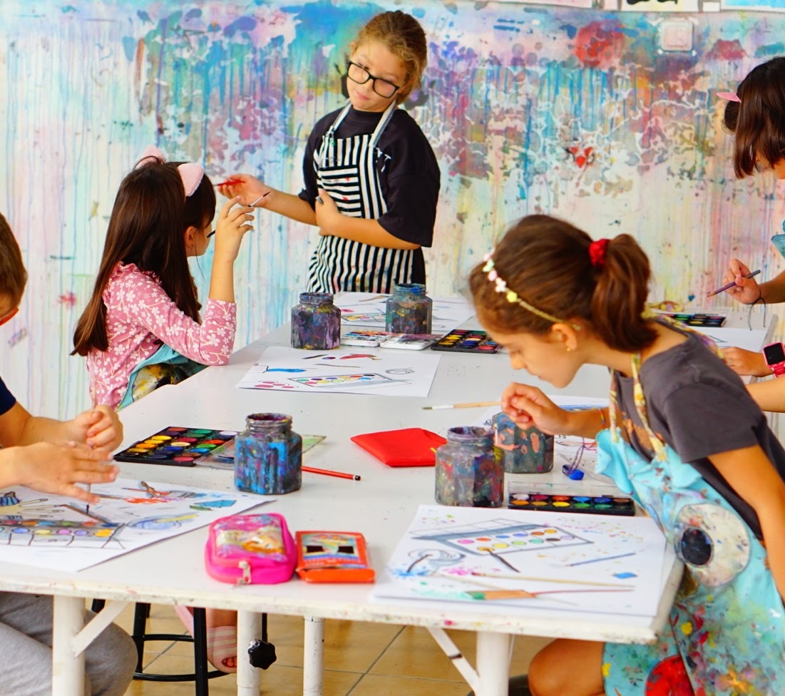 Duygu Sanat Şirket Hayatı