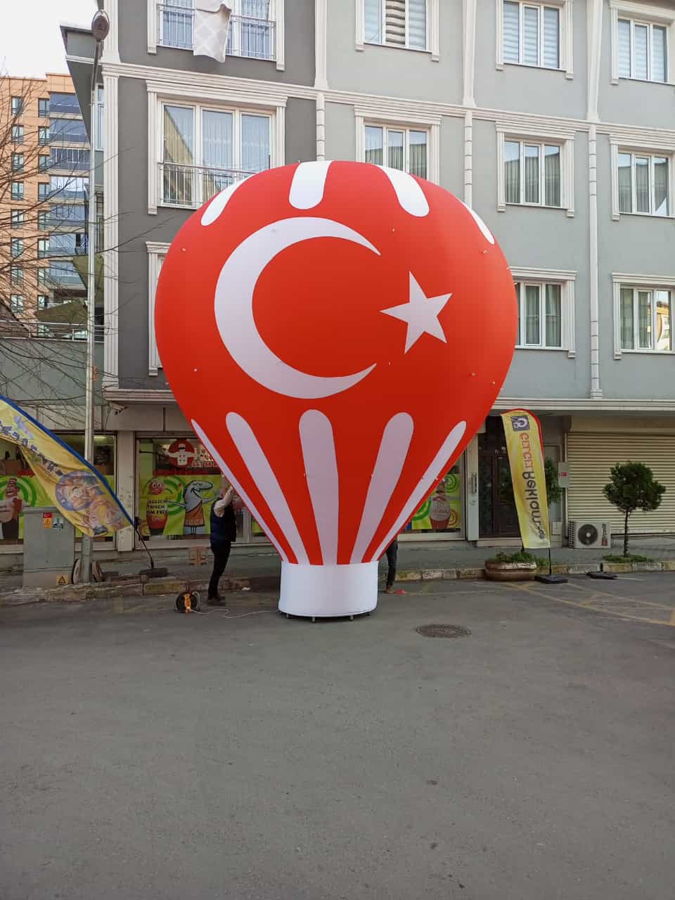 Gel Gel Balon Tasarım ve Reklamcılık Şirket Hayatı